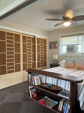 Iron/ironing board, WiFi, bed sheets - Charming Surfer's dream Hawaiian Home near Lyman Beach on Ali'i Drive (Kailua-Kona)