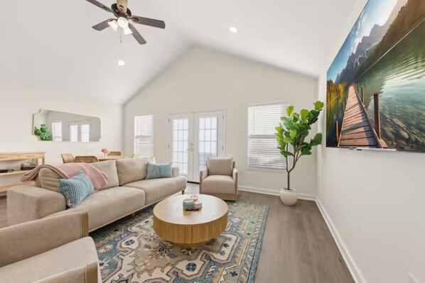 Luxury House, 2 Bedrooms, Non Smoking, Kitchen | Interior