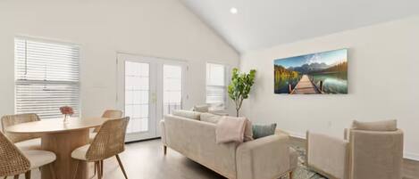 Maison Luxe, 2 chambres, non-fumeur, cuisine | Coin séjour