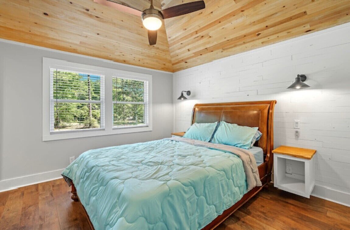 Oyster Bay Retreat -50' Waterfront With Pier. - Foley, AL