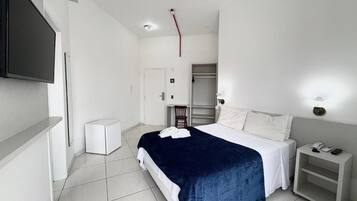 Habitación Confort con 1 cama matrimonial o 2 individuales, balcón, vista a la playa