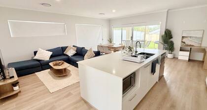 Eagle Breeze is a modern 3-bedroom, 2-bathroom home in Eaton