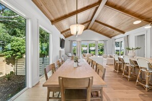 Dining - Stunning newly built luxury retreat in the heart of Isle of Palms (Isle of Palms)