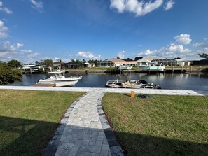 Marina - Modern waterfront house w/ 3 suites - fully equipped for vacation (Port Charlotte)
