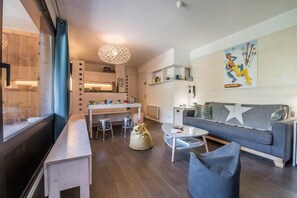 Living area - 100m from ski slopes, 2nd floor, balcony, tv, 50m², Méribel (Méribel - Les Allues)