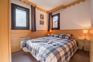 Room - 100m from ski slopes, 2nd floor, balcony, tv, 50m², Méribel (Méribel - Les Allues)