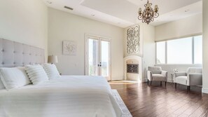 Interior - Sunset Estate by Avantstay Sleeps 20 Resort-style Pool + Gorgeous Grounds Exclusive Poway Stay (Poway)