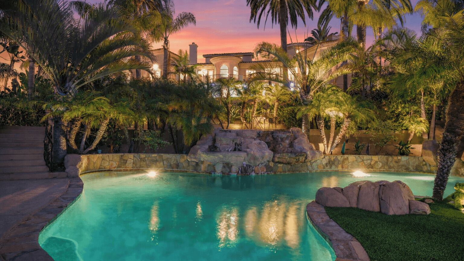Casa (5 Bedrooms) | Vista frontal de la propiedad