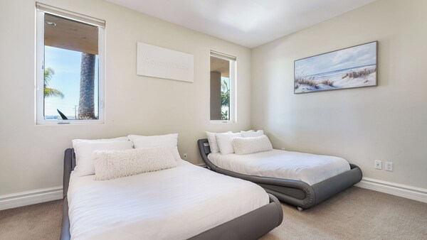 Sunset Estate By Avantstay Sleeps 20 Resort-style Pool + Gorgeous Grounds Exclusive Poway Stay - San Diego, CA