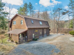 Exterior - Soothing studio apartment - on the Battenkill River in charming, Shushan (Shushan)