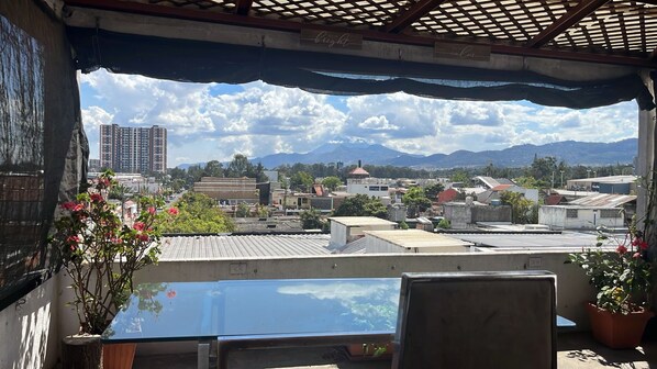Outdoor dining - Peaceful 2-bed - Miraflores 3rd floor - private Guatemala city center (guatemala)