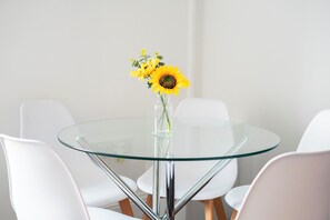 Dining - Walk to Beamish Museum | Stylish 3BR Home Sleeps 5 - Pass the Keys (Durham)