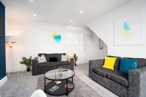 TV - Walk to Beamish Museum | Stylish 3BR Home Sleeps 5 - Pass the Keys (Durham)
