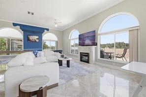 Smart TV - Luxury Riverfront Retreat with Pool & Hot Tub (Cape Coral)