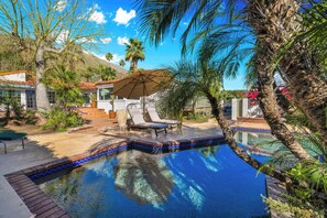 Outdoor pool, a heated pool - Historic Spanish Casa in The Mesa with Private pool once home to Lou Costello (Palm Springs)