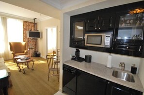 Private kitchen - 1-bedroom resort in delightful New York with fitness room and AC (New York)