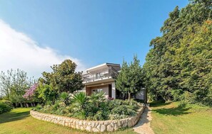 Exterior - Lovely home in Donji Prolozac (Donji Prolozac)