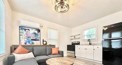 Cozy 1BR Entire Unit in W. Plains, nice location!