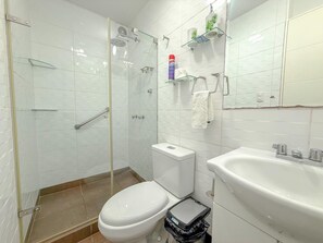 Apartment, 3 Bedrooms, Kitchen | Bathroom - Depa 3 habitaciones en Costanera 408 (Lima)