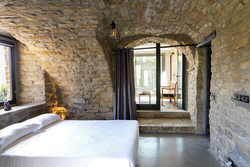 Vineyard Retreat – Private Spa & Silence in La...