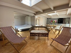 Room - Complete outbuilding in La Teste town centre (La Teste-de-Buch)