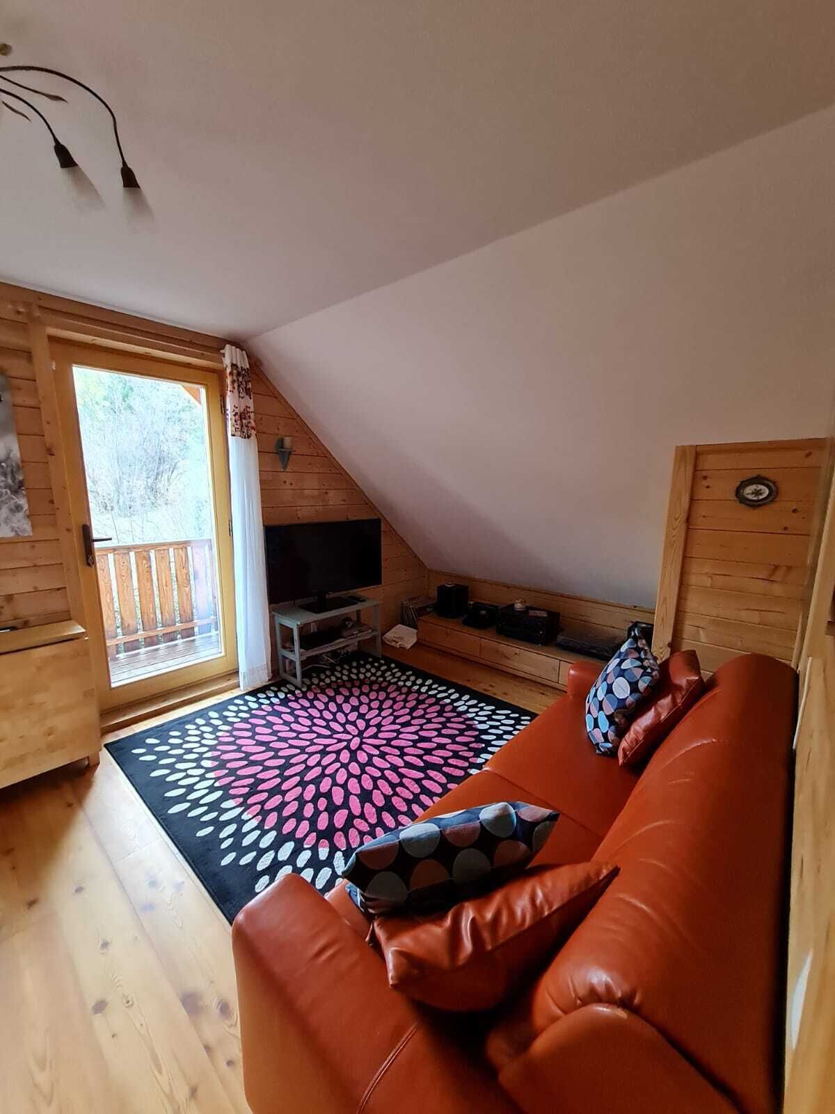 Smart TV, books, music library, stereo