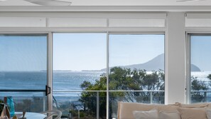 Smart TV - Beachfront at Shoal Bay (Nelson Bay)
