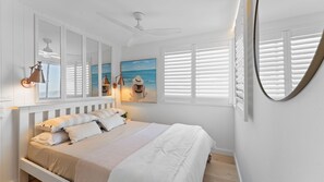 2 bedrooms, iron/ironing board, free WiFi, bed sheets - Beachfront at Shoal Bay (Nelson Bay)