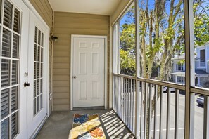 Interior - Barnes Plantation 422 (St Simons Island)