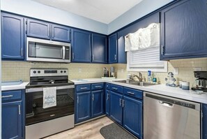 Private kitchen - Walk to Beach - Dunes Crest A3 (North Myrtle Beach)