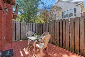 Outdoor dining - Firebird Townhouse #2- Short Walk To Beach (Myrtle Beach)