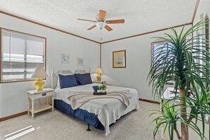 3 bedrooms, free WiFi - Inlet Point Villas 11D - Pool View (North Myrtle Beach)