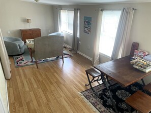 Interior - Quintessential cottage walking distance to Oaklawn and minutes from downtown (Hot Springs)