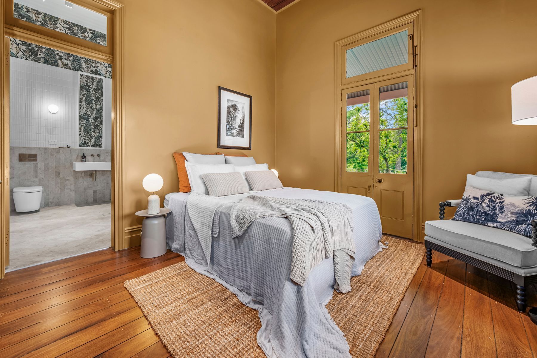 2 bedrooms, bed sheets