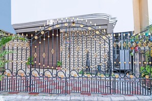 Rumah | Resepsionis