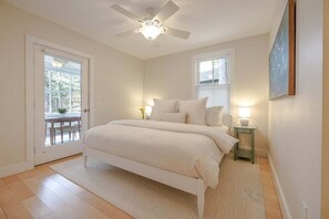3 bedrooms, WiFi, bed sheets - Ada's Place – NEW! Acadia Getaway in NE Harbor (Mount Desert)