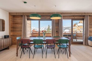 Dining - Bartavelle – Sauna | Gym | Mtn Views | Alpe d'Huez (Huez)