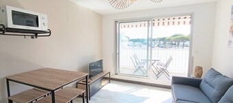 AS27122-Studio cabine- parking - clim -600m mer