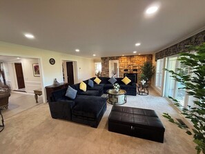 Living area - FIFA - Luxury 6BR Estate - Sleeps 16+ - Gated - 25 Min to Levi's (Morgan Hill)