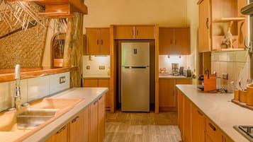 Apartment, Garden View | Private kitchen