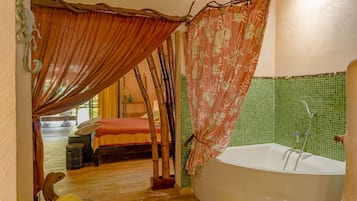 Apartment, Garden View