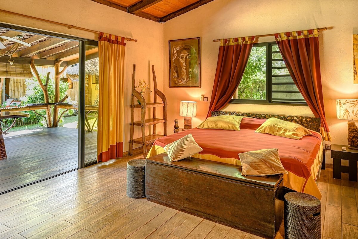 Departamento, vista al jardín