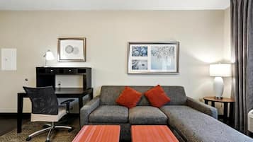 Studio | Living area