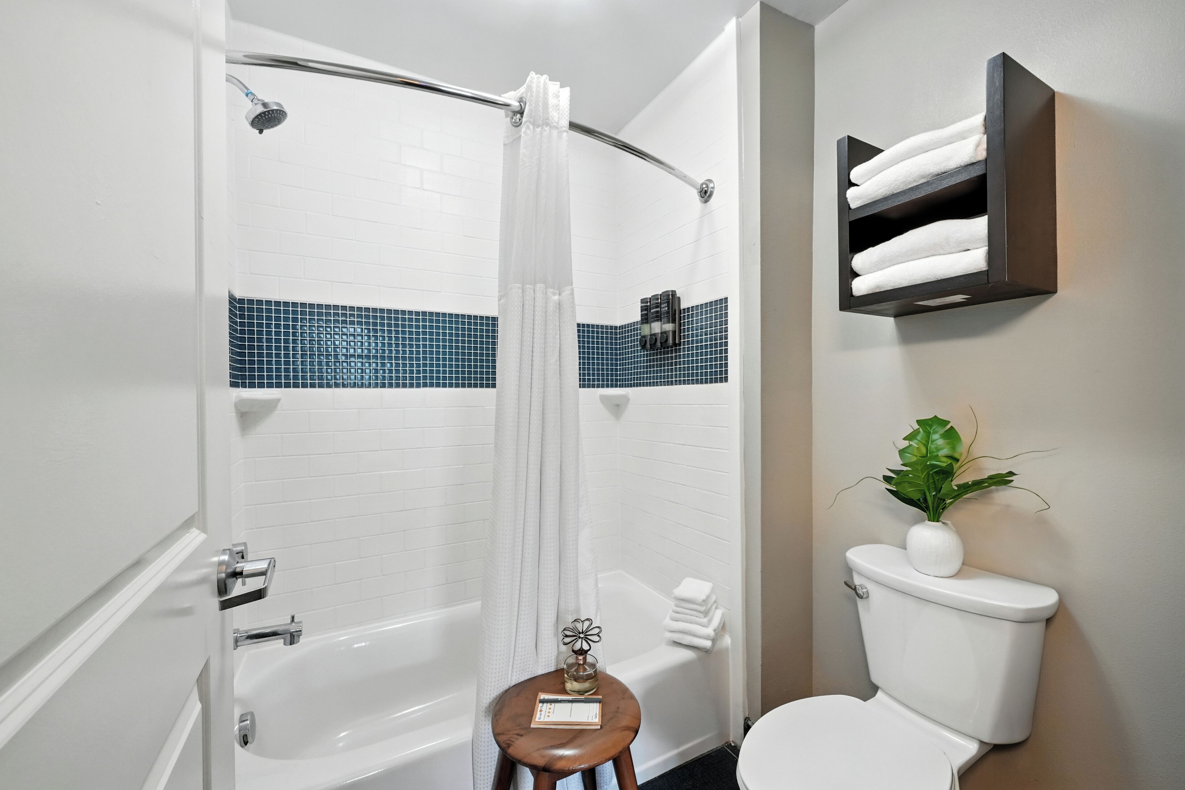 Studio | Bathroom | Hair dryer