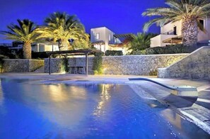Pool - Stairway to Heaven - Your Serene Mykonos Escape with Breathtaking Sea Views (platis gialos)