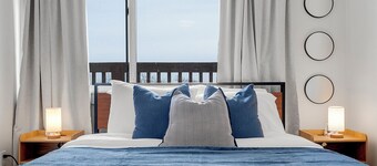 Panoramic Water Views with a 2 minute Walk to the beach. Prime OOB Location