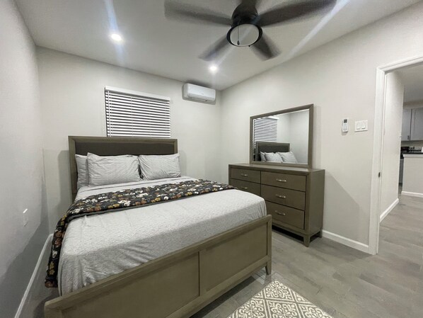 2 bedrooms, iron/ironing board, WiFi, bed sheets