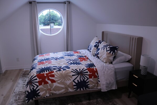 1 habitación, tabla de planchar con plancha, wifi gratis y ropa de cama 