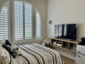 Room - Modern Mediterranean Casita (Chandler)