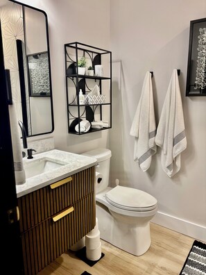 Bathroom - Modern Mediterranean Casita (Chandler)